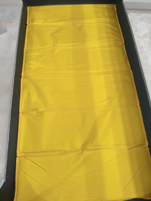 Сгъваемо легло Hauck Dream'n Play Plus, Жълто/Тъмносиньо