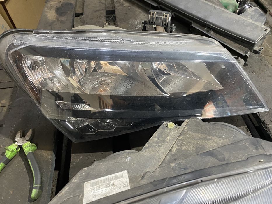 фар шкода супърб 3 skoda superb 3