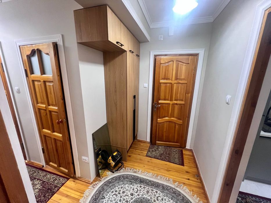 Chilonzor 16 kv 3xonali kvartira  sotiladi