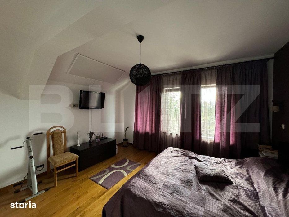Casa impresionanta , 250 mp , cu gradina generoasa 1000 mp , Scheia