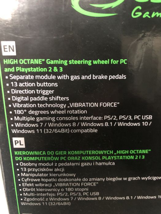 Vand volan in stare excelenta nu lam folosit deloc este nou