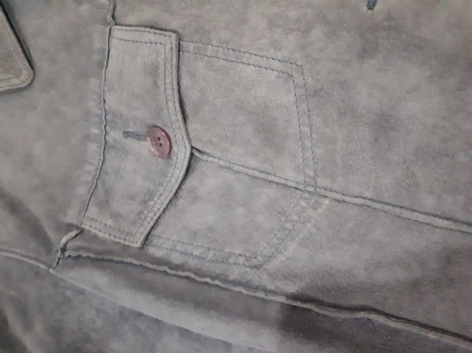 Женская кожаная куртка продается