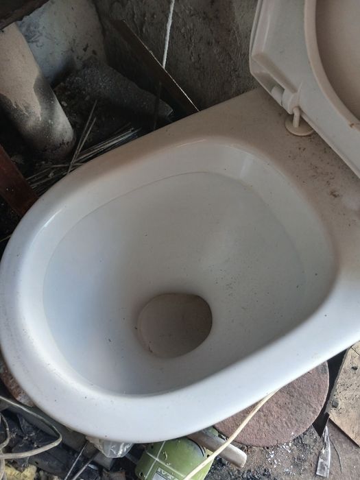 Унитаз,строительные