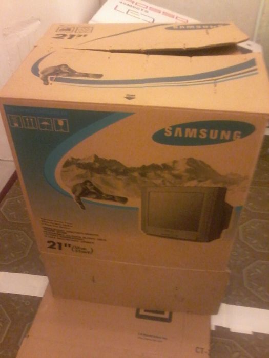 Продам чемоданы советские