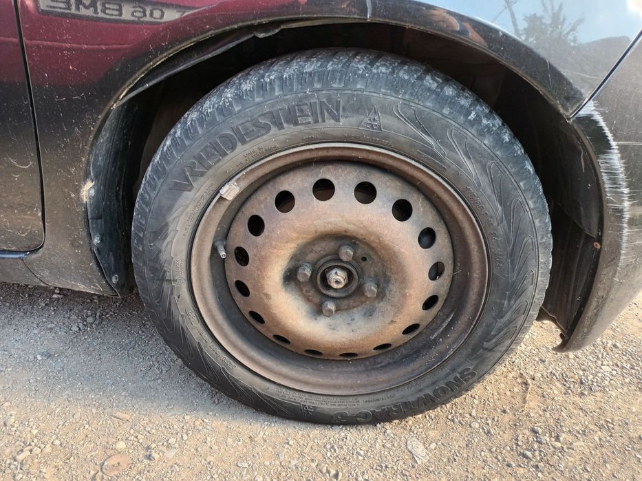 Dezmembrari  Nissan MICRA 3 (K12)  2003  > 2010 1.2 16V Benzina