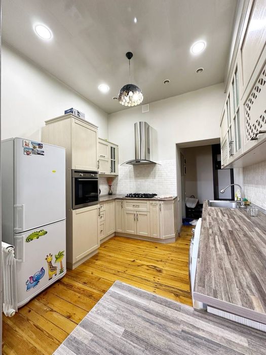 Срочно Сдам просторную кв-ру 3-ком 4/4 Сталинка ул. Нукус (АЙБЕК) 75М2