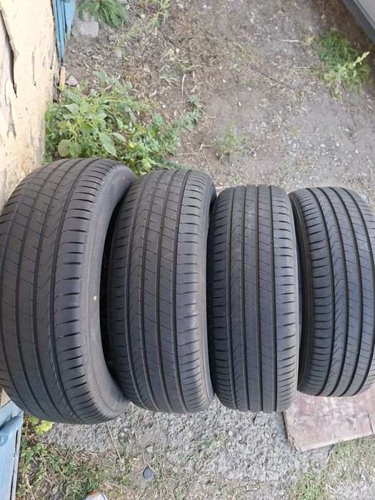 Продам шины. 235/60/18 пирелли