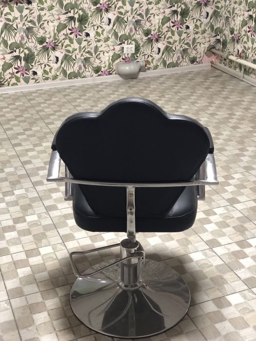 Стулчик для парихмакеров