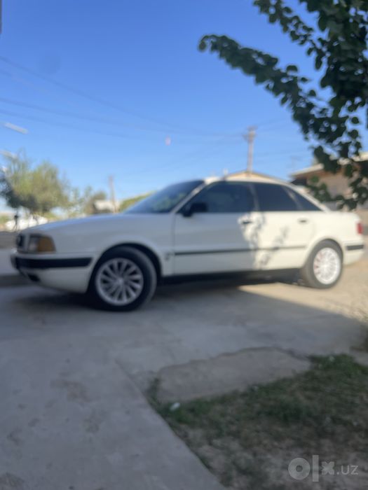 Audi 80 B4 sotiladi 2.4 mator
