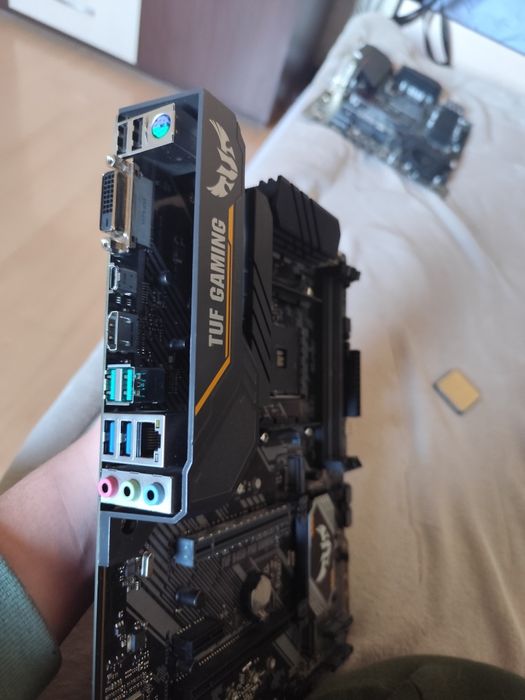 Дъно b450-pro tuf gaming