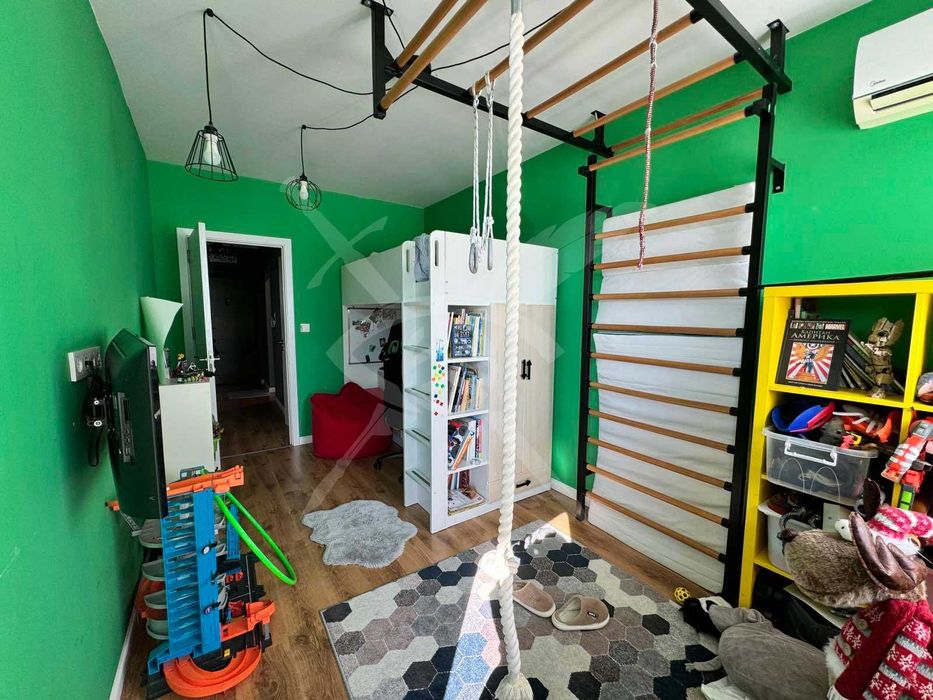 Тристаен - Несебър