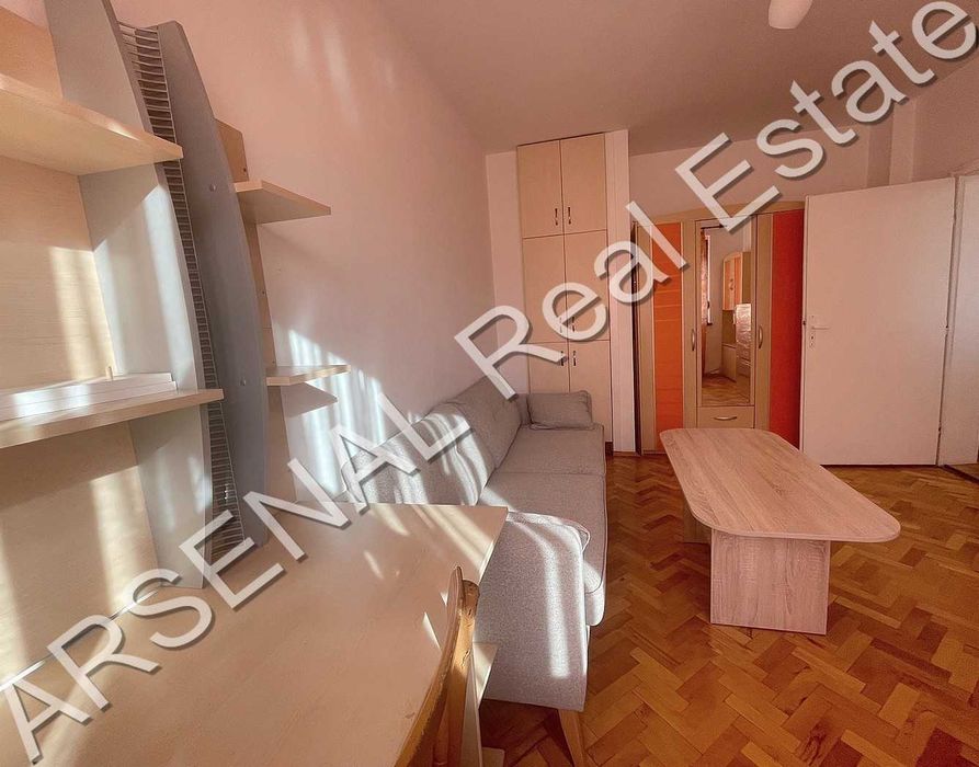 Дава се под наем Тристаен апартамент в София, Гоце Делчев - 64 кв.м за 700 € - Снимка #3