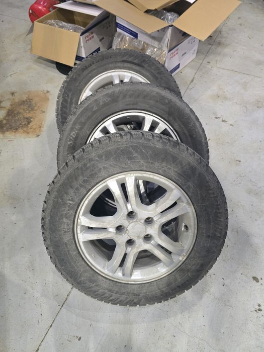 Диски R16 с шинами 215/70 R16