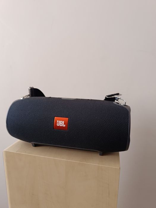 Блутут тонколона JBL-XTREME.