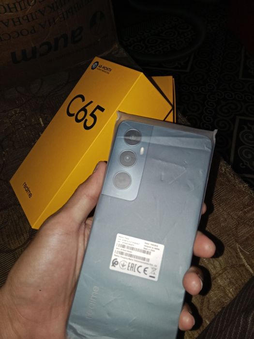 Realme C65 128 GB