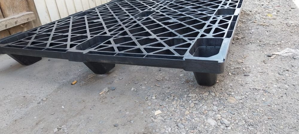 Vind paleti de plastic