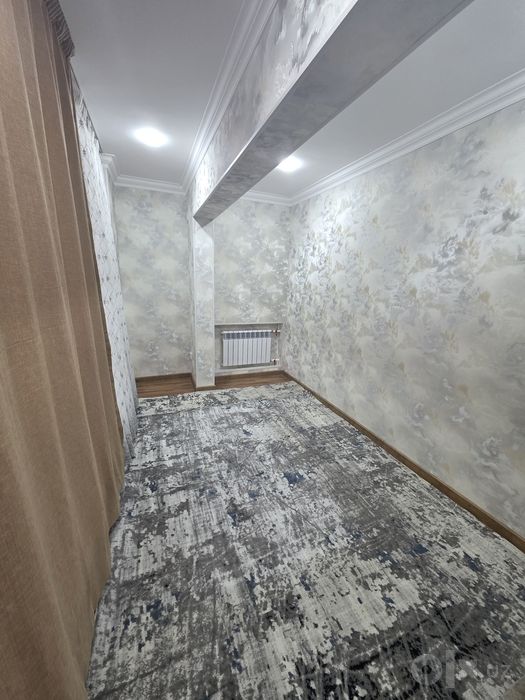 Продается   1-этаж 5- больница 3-квартал