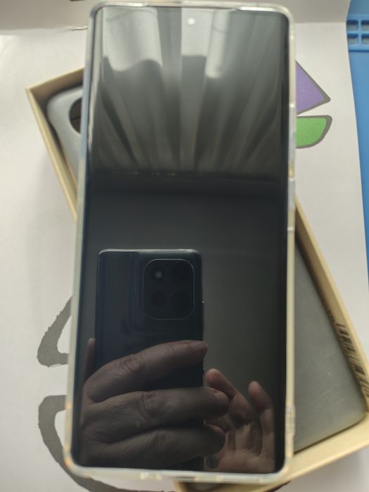 Motorola edge 50  12+12 /512gb