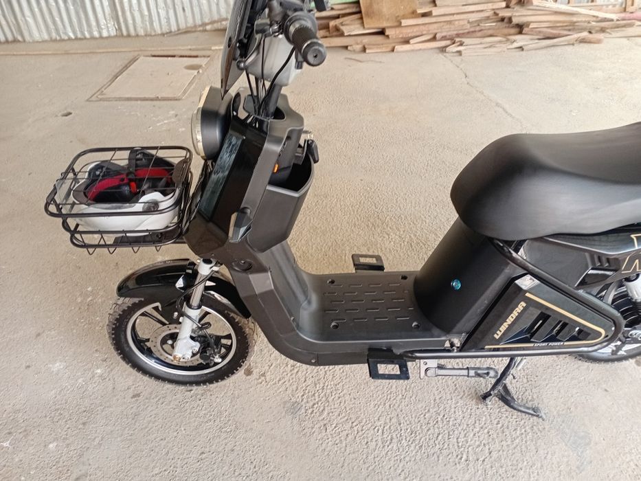 Скутер сотилади. Янги