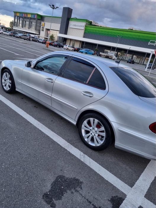 Mercedes E220 CDI W211 170 CP Automată | 2008 | Piele | Navi | 327.000 km