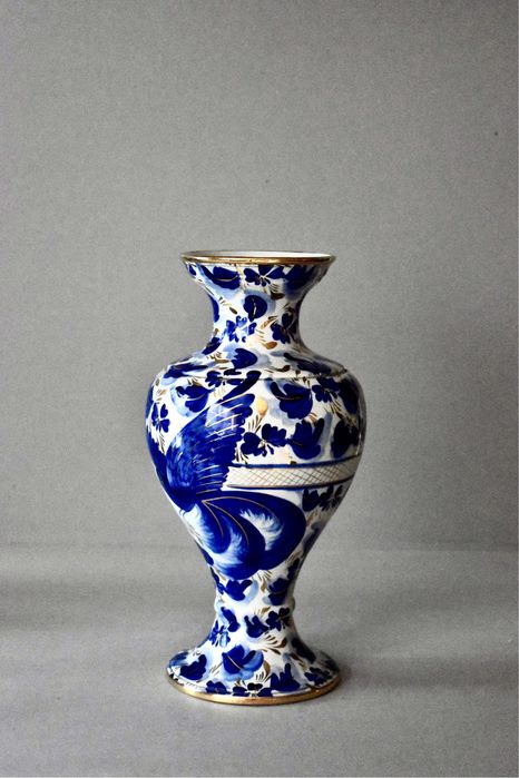 Продавам винтидж порцеланова ваза