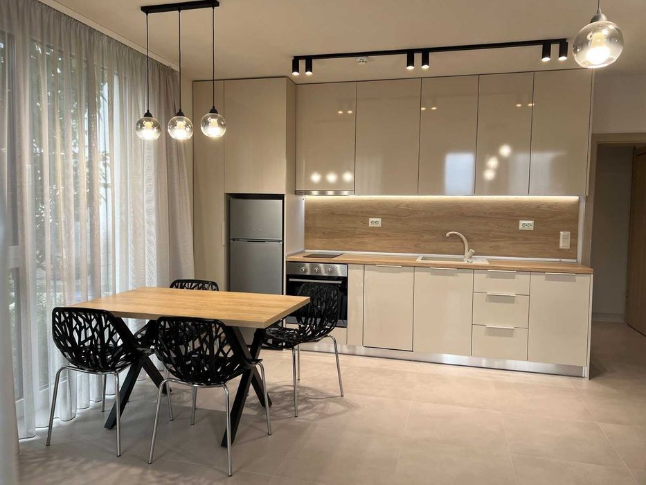 Дава се под наем Двустаен апартамент в София, Обеля 2 - 68 кв.м за 630 € - Снимка #2