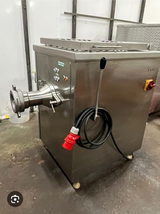 Masina de tocat automata măcelărie carmangerie garanție