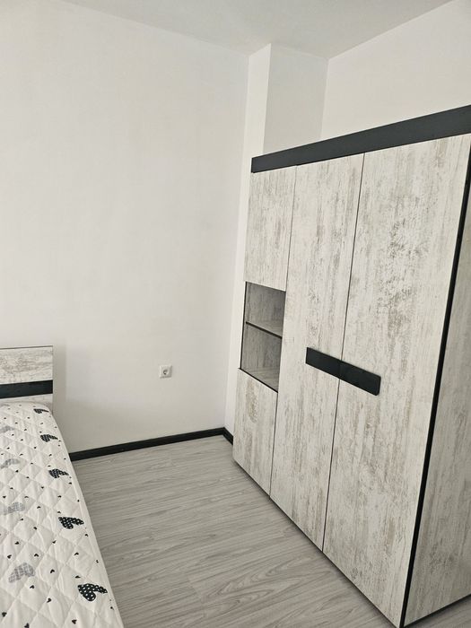 Дава се под наем Многостаен апартамент в Варна, Лятно кино Тракия - 100 кв.м за 765 € - Снимка #2