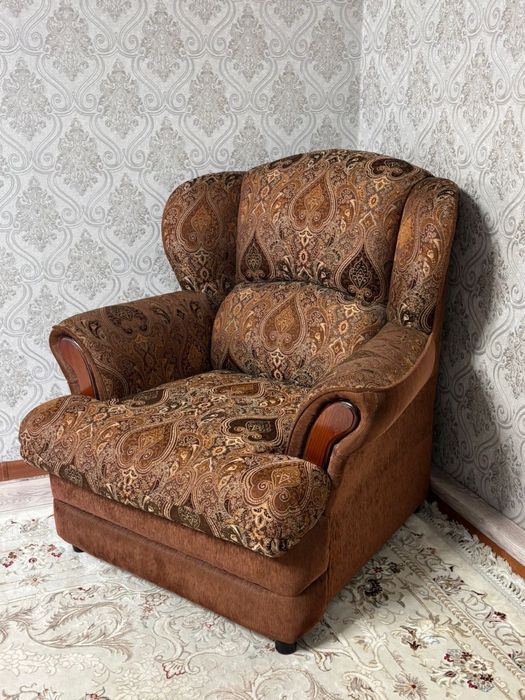 Диван с креслами