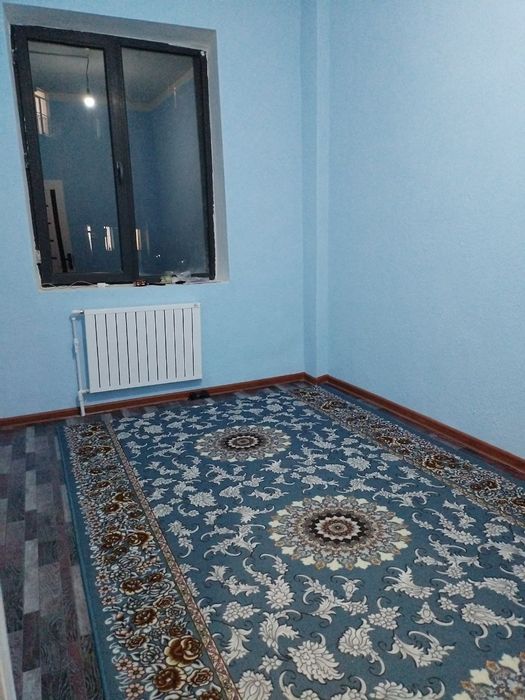 Срочно сотилади Хонобод авену дан квартира 41 кв  2 хона килинган.