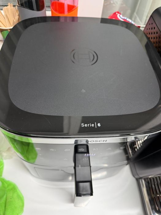 Friteuza cu aer cald