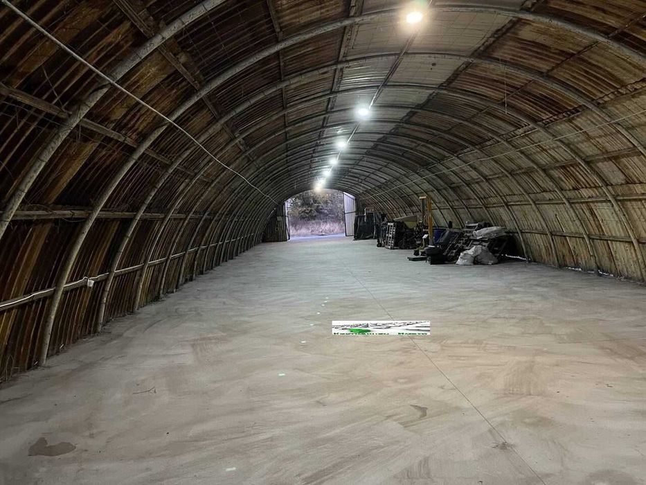 Дава се под наем Склад в Пловдив, Индустриална зона - Юг - 350 кв.м за 765 € - Снимка #1