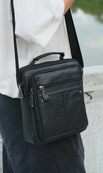 Мъжки елегантни кросбоди чанти с два размера /Черна естествена кожа!