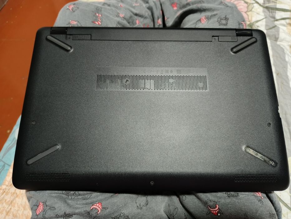 Ноутбук HP 2018 года с Windows 10 Pro for workstations