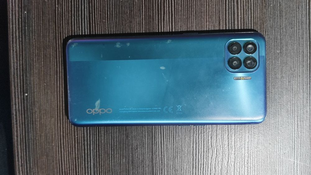 Oppo Reno4 Lite телефон