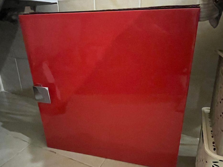 Настенный шкаф 2 маленький