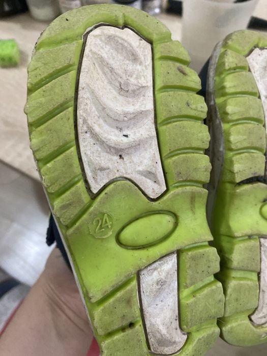 Сапоги для малышей 1000 тг