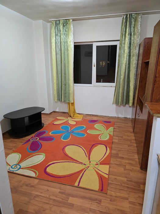 Garsoniera de vânzare in Micro 16