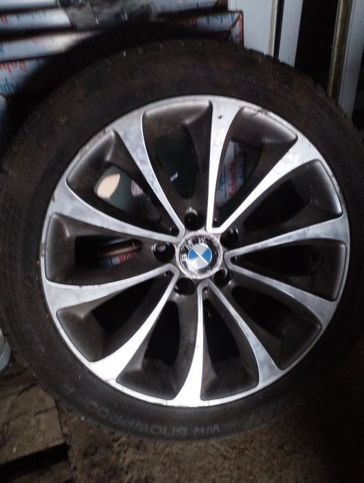 Genti cu anvelope BMW