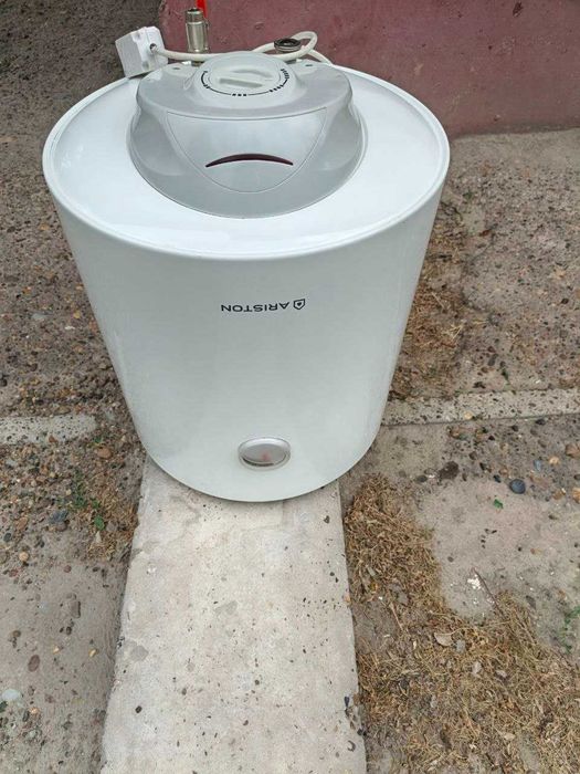 ARISTON. 50.  L.