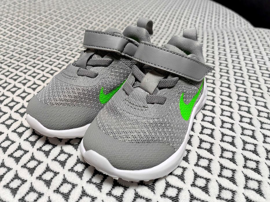 Детски маратонки nike revolution 6 - 21 размер