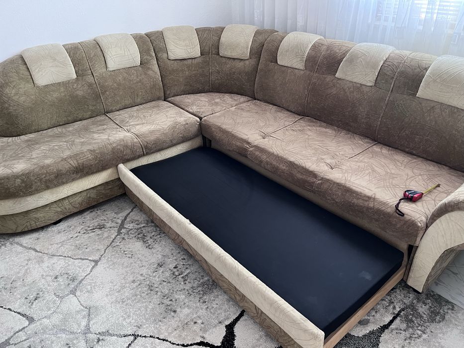 Ъглов диван с функция за разтягане