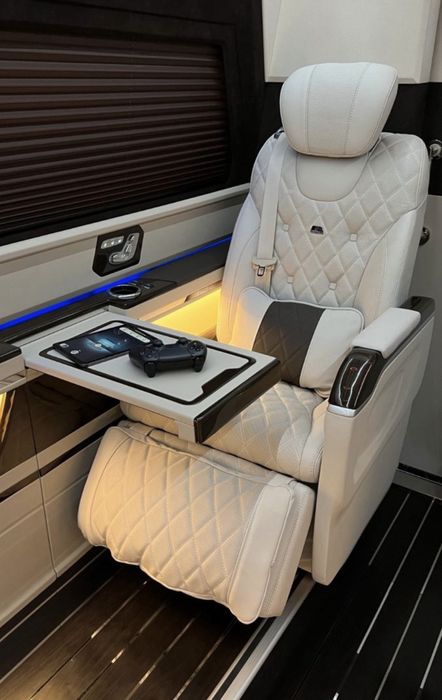 Mercedes-Benz Sprinter 519