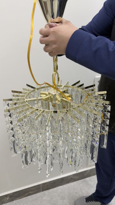 Люстра диаметр 40см