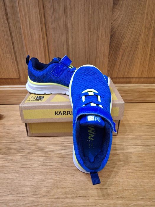 Продавам детски маратонки KARRIMOR за момче