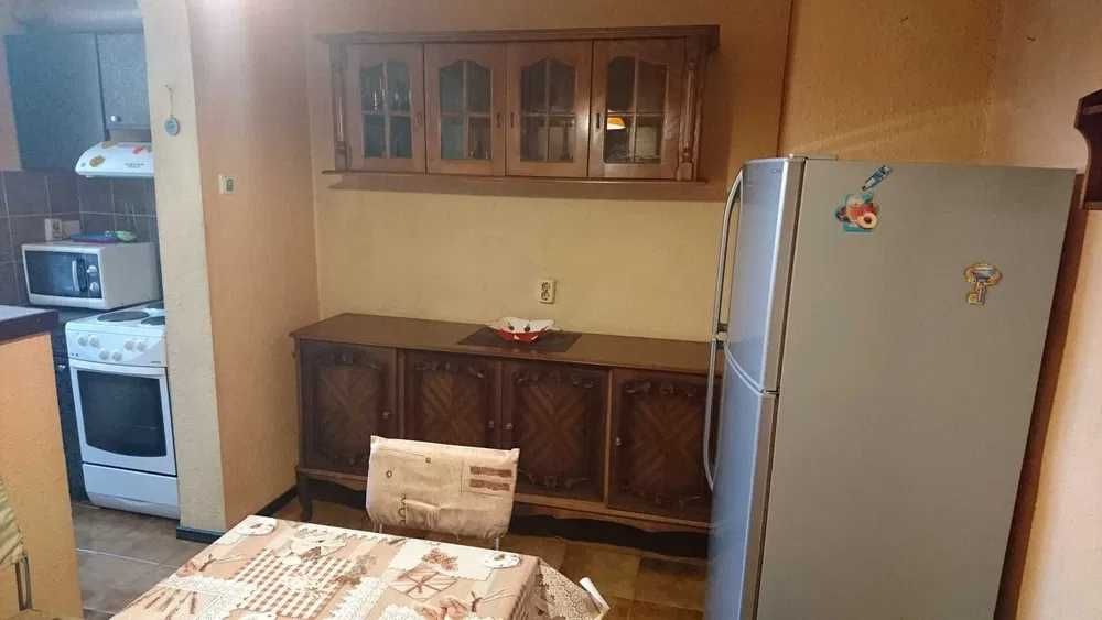 Дава се под наем Тристаен апартамент в София, Люлин 10 - 74 кв.м за 500 € - Снимка #1