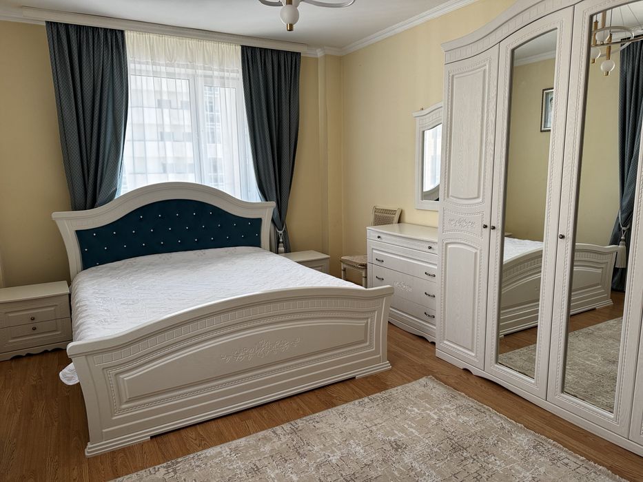 Спальный гарнитур
