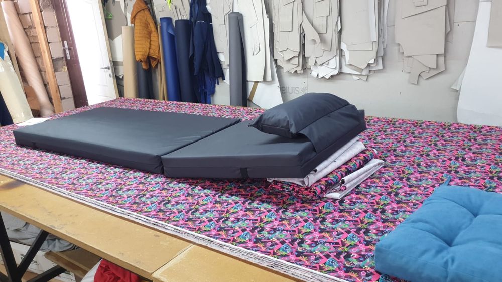 Sezlong saltea baldachin perdele