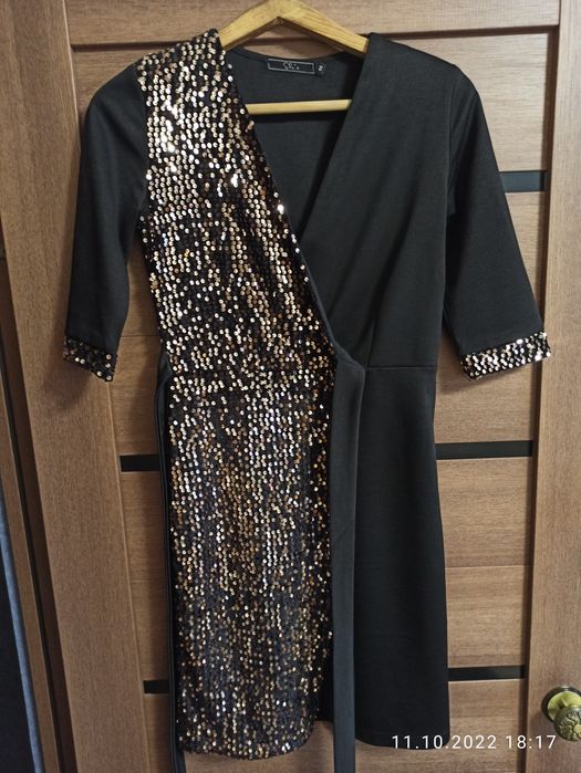 Продаю красивое платье