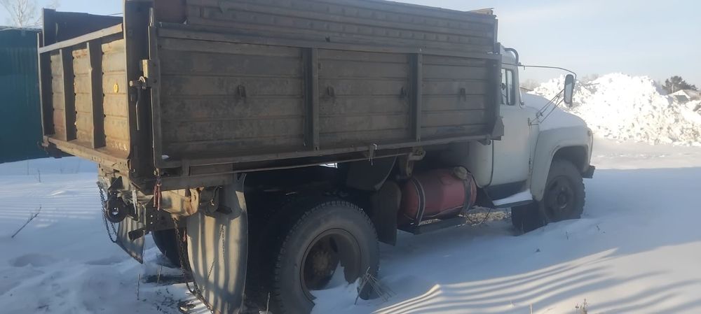 Грузовик ЗИЛ 130